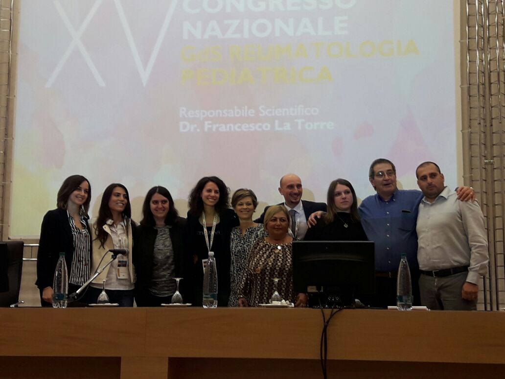 Foto della consegna “Premio Alessio Mustich” istitutito da APMAR